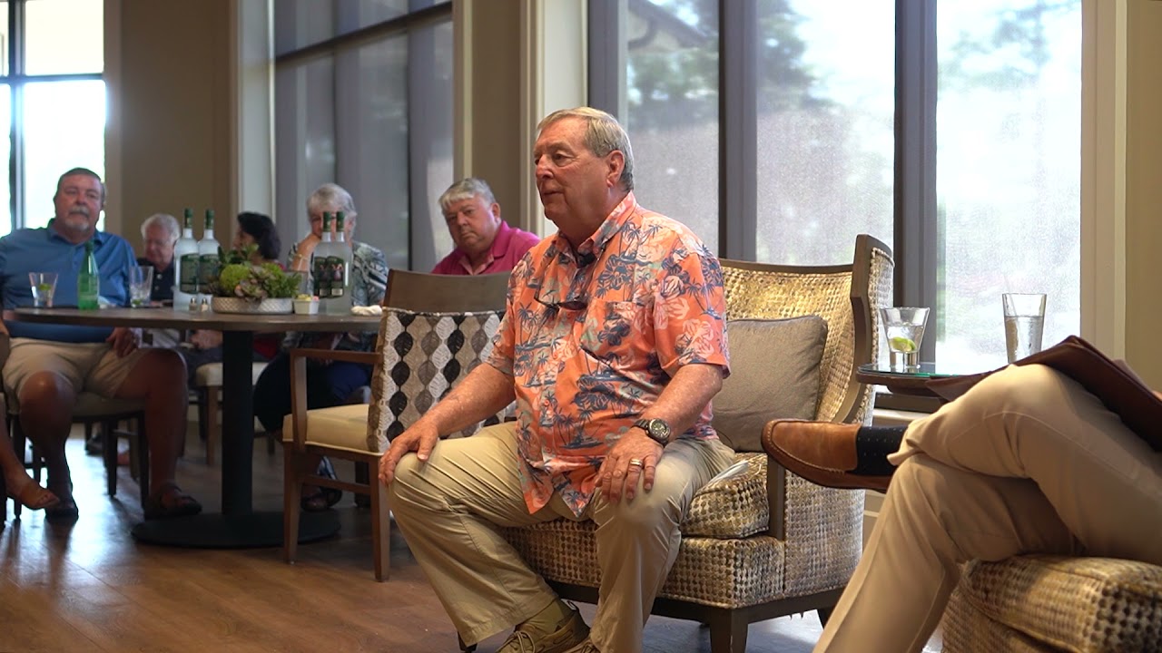 Fuzzy Zoeller visits The Forest Country Club