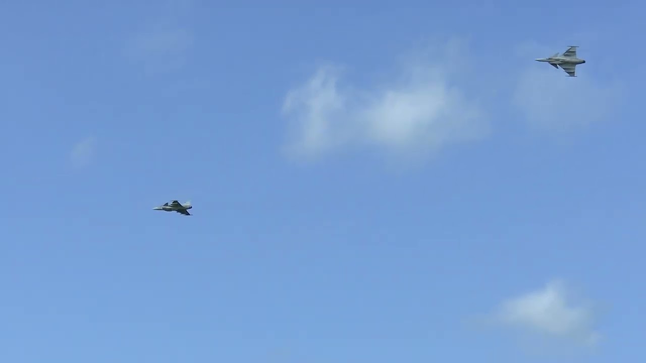 SwAF Day 24 - DOGFIGHTING with two JAS 39 