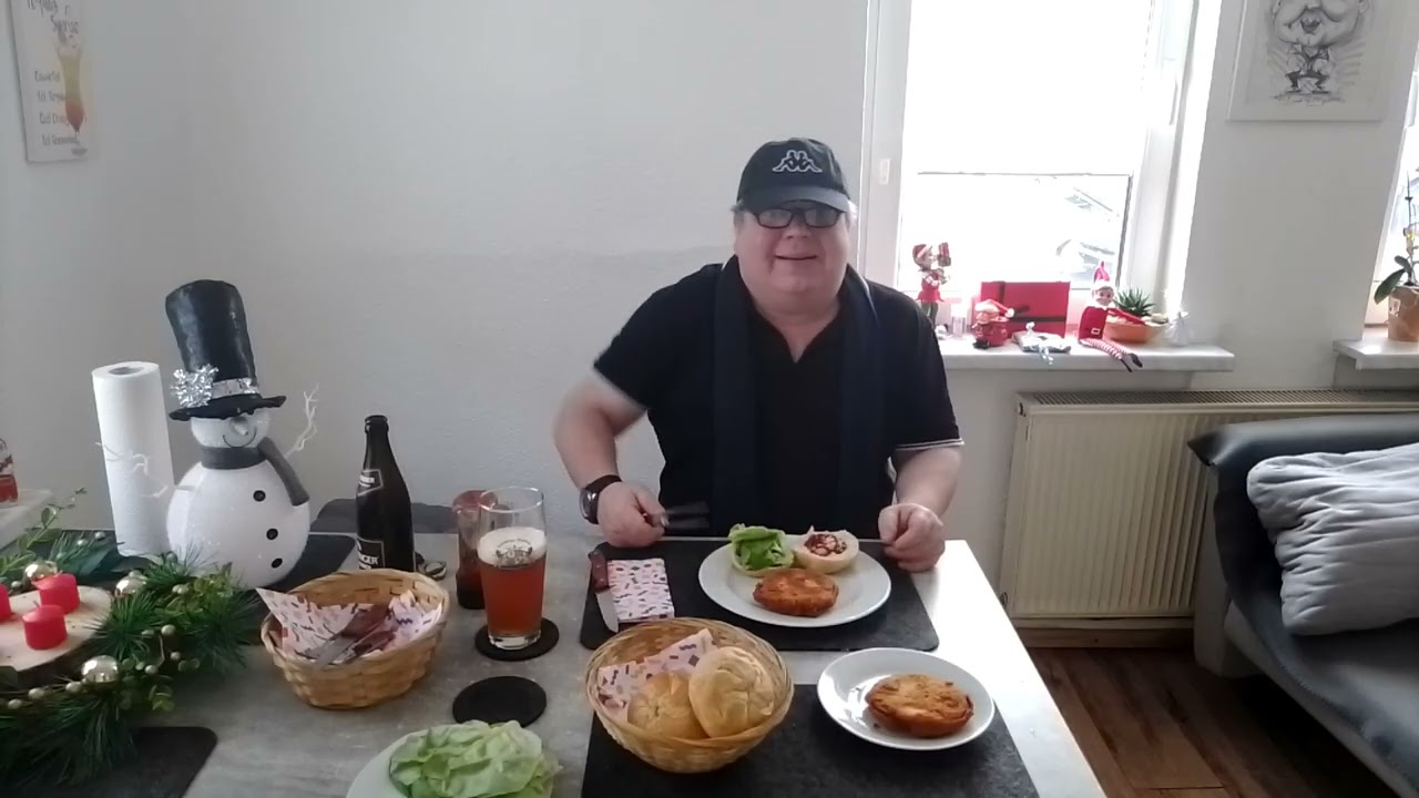 Jägerschnitzel Ost im Brötchen