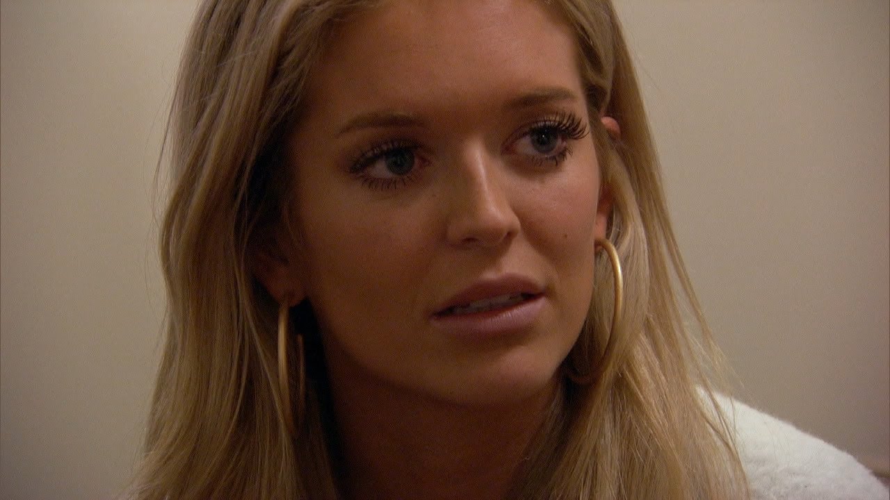 Salley Turns Down Clayton Echard's First Rose - The Bachelor