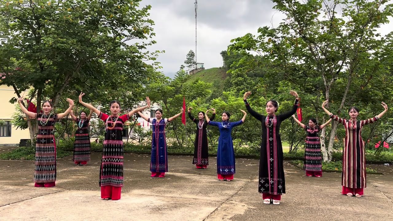 20/10/2025 chào mừng ngày thành lập HLHPN Việt Nam