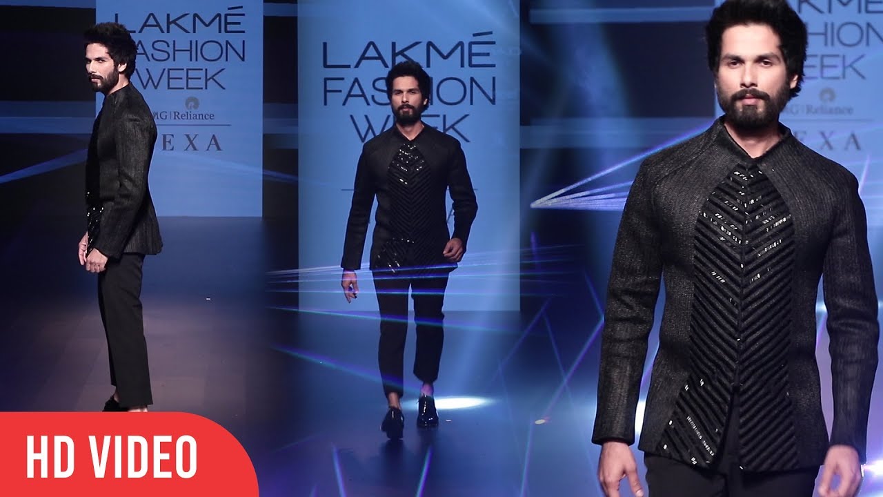 Shahid Kapoor GRAND Walk At Lakme Fashion Week 2018 | #BattiGulMeterChalu