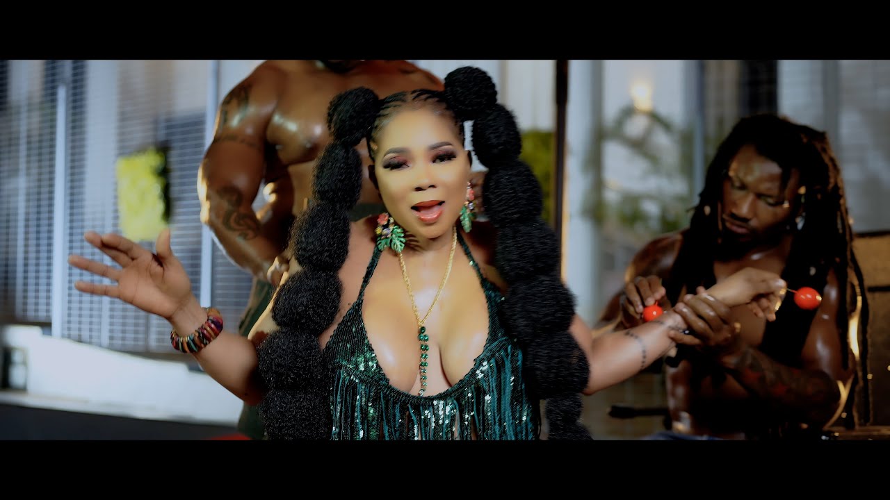 Lady Ponce - Ngbakan (Clip Officiel)