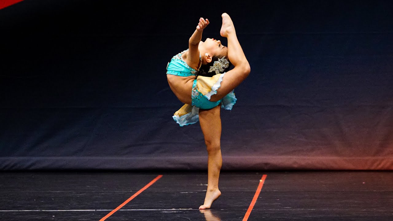 Alana Castillo - Whole New World