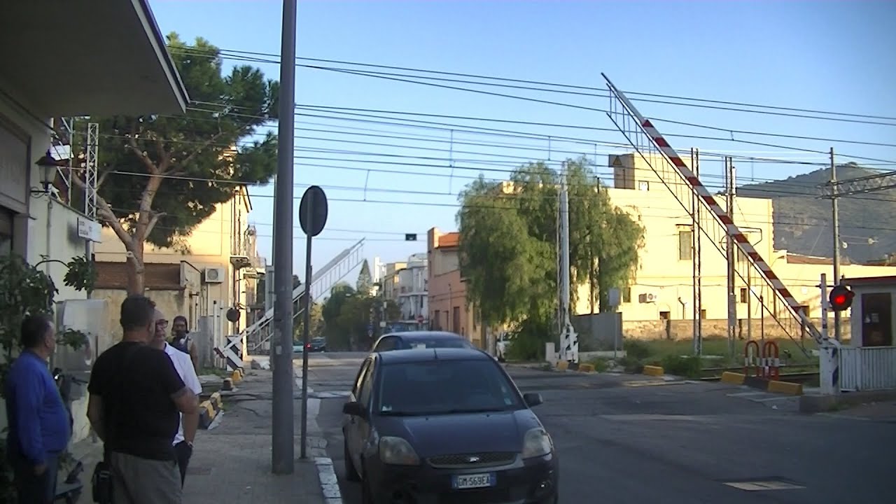 Spoorwegovergang Bagheria (I) // Railroad crossing // Passaggio a livello