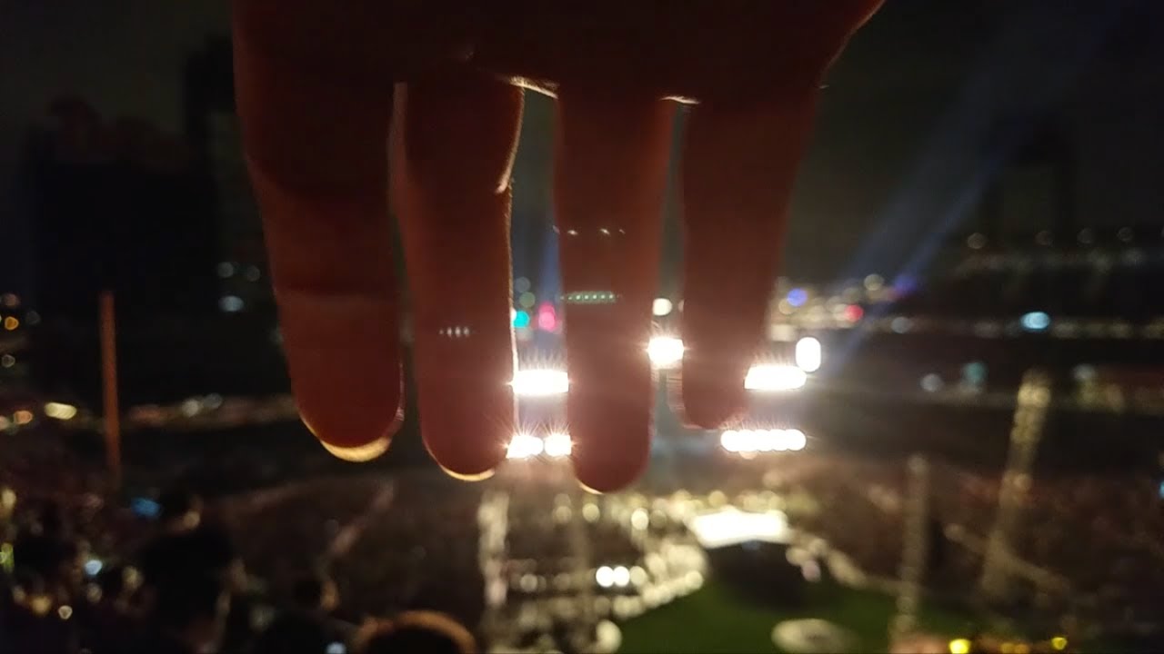 Public ASMR At A Concert | Tracing & Screen Tapping @ The Hella Mega Tour - Fall Out Boy Playing