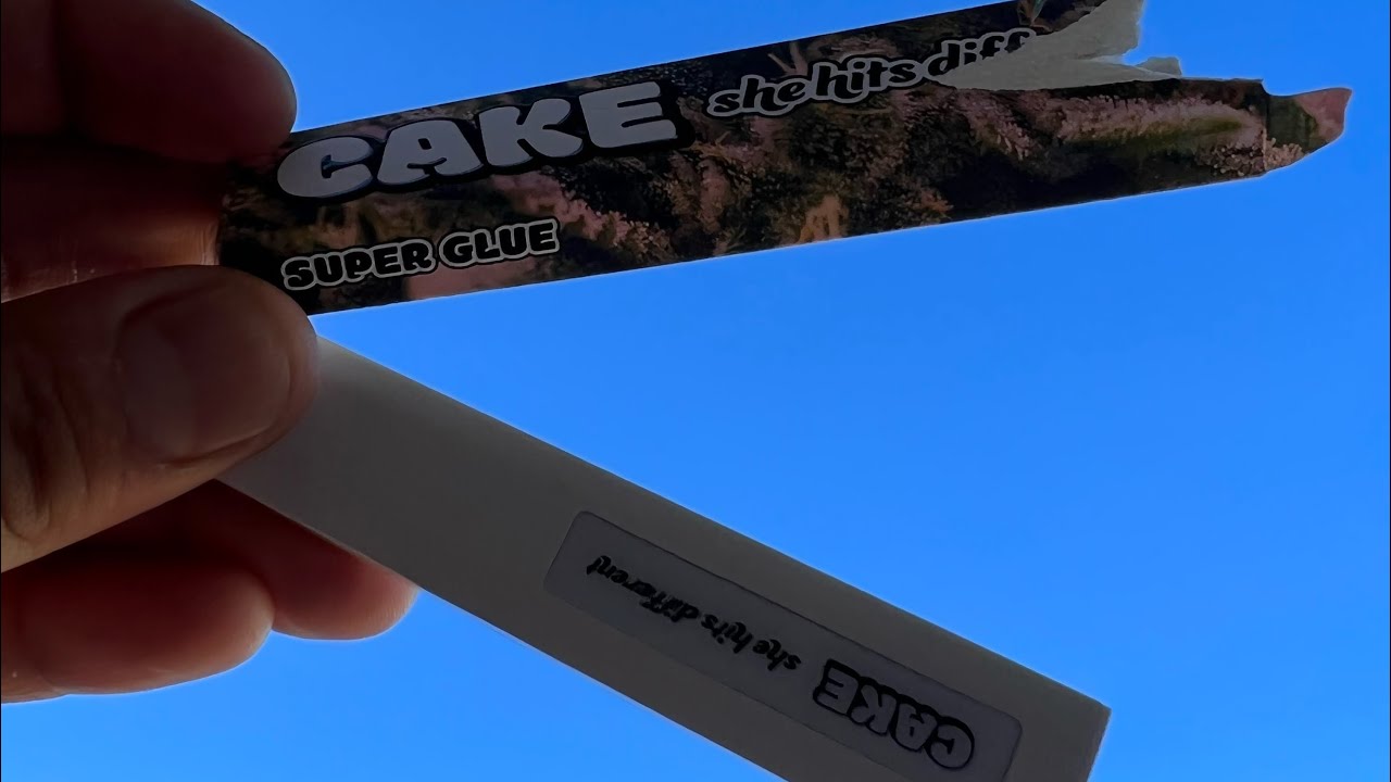 I FOUND A 3RD GENERATION DISPOSABLE CALLED SUPER GLUE! (CAKE SHE HITS DIFFERENT EDITION)