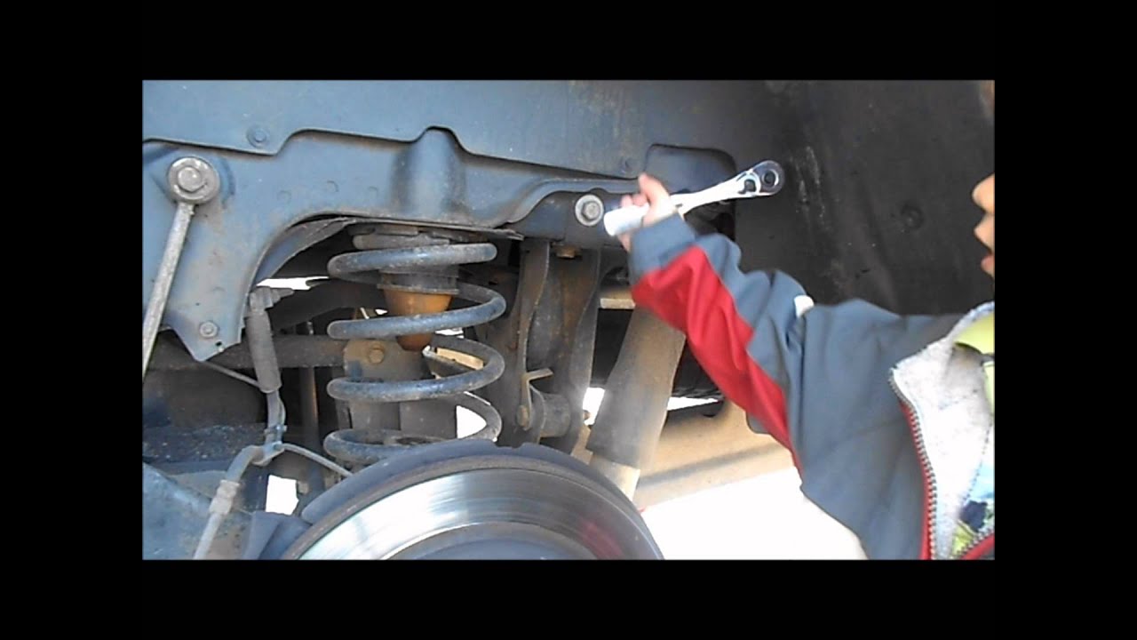 Rear Shock Replacement - 2006 Commander
