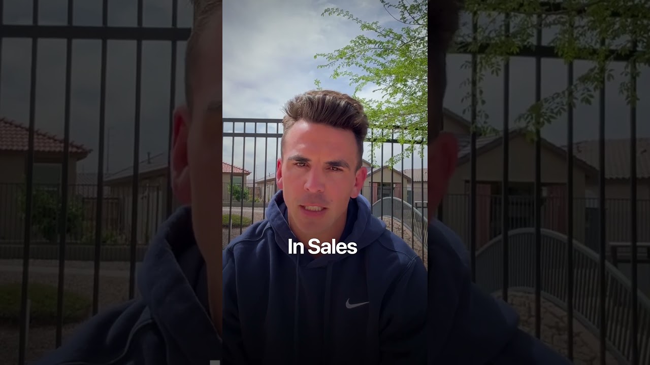 Cross Sell vs Upsell: Key Differences Explained