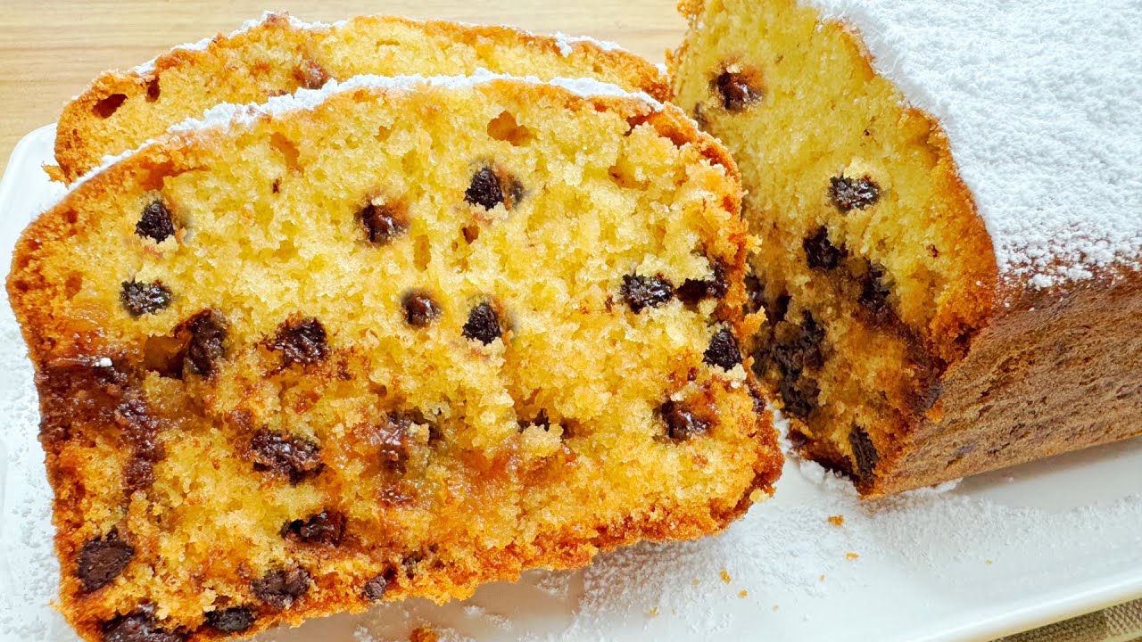 Delicious Chocolate Chip Cake recipe 🎄 With a twist! Holiday Baking, Easy Quick Recipes