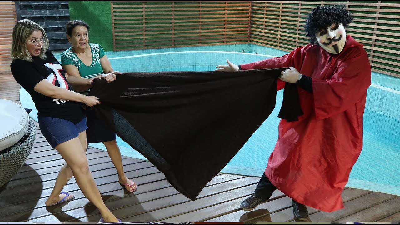 O KAR3TA QUER A ROUPA DO VEI BIANOU (Jogou água em nós!!)