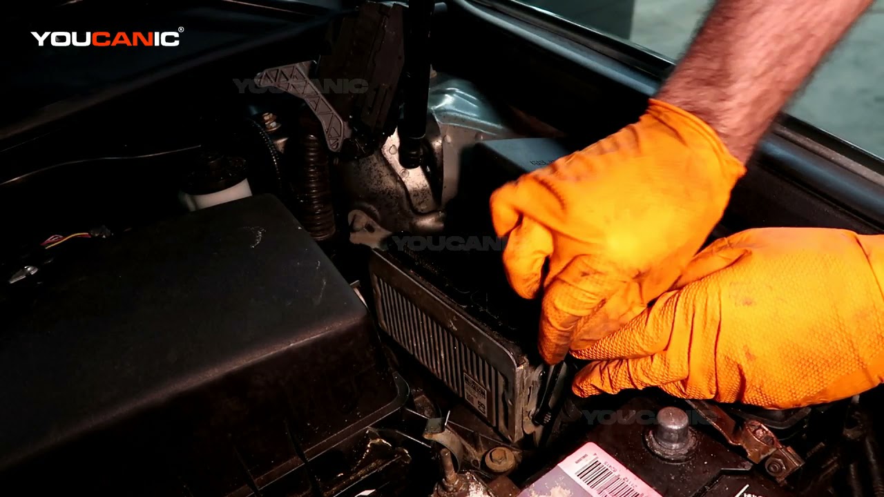 2012-2017 Toyota Camry XV50 ECU Replacement