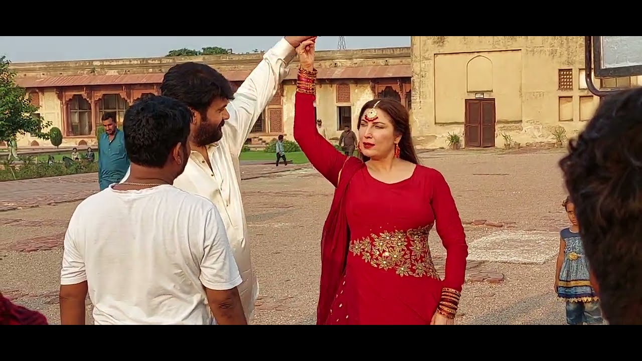 Live shooting | Lahore Qalandars #lahoreqalandars #actors #films @musa10j @hf101