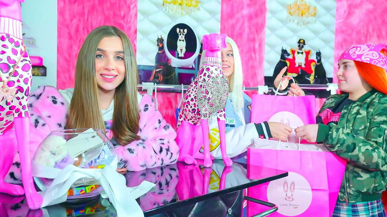 Bunny girls transformation. From Fancy girls to shopping assistants.