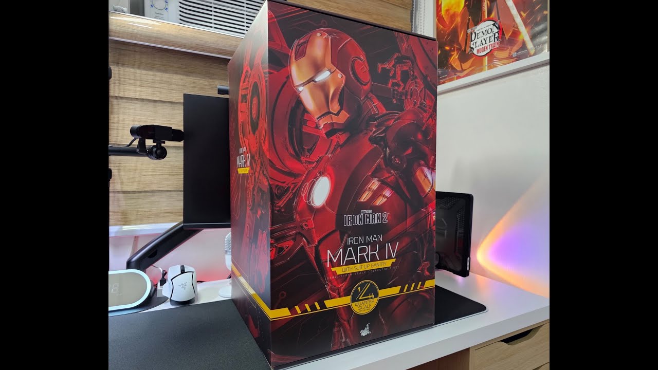 Unboxing - QS021 - Iron Man Mark IV With Suit-up Gantry - 1/4 - Hot Toys