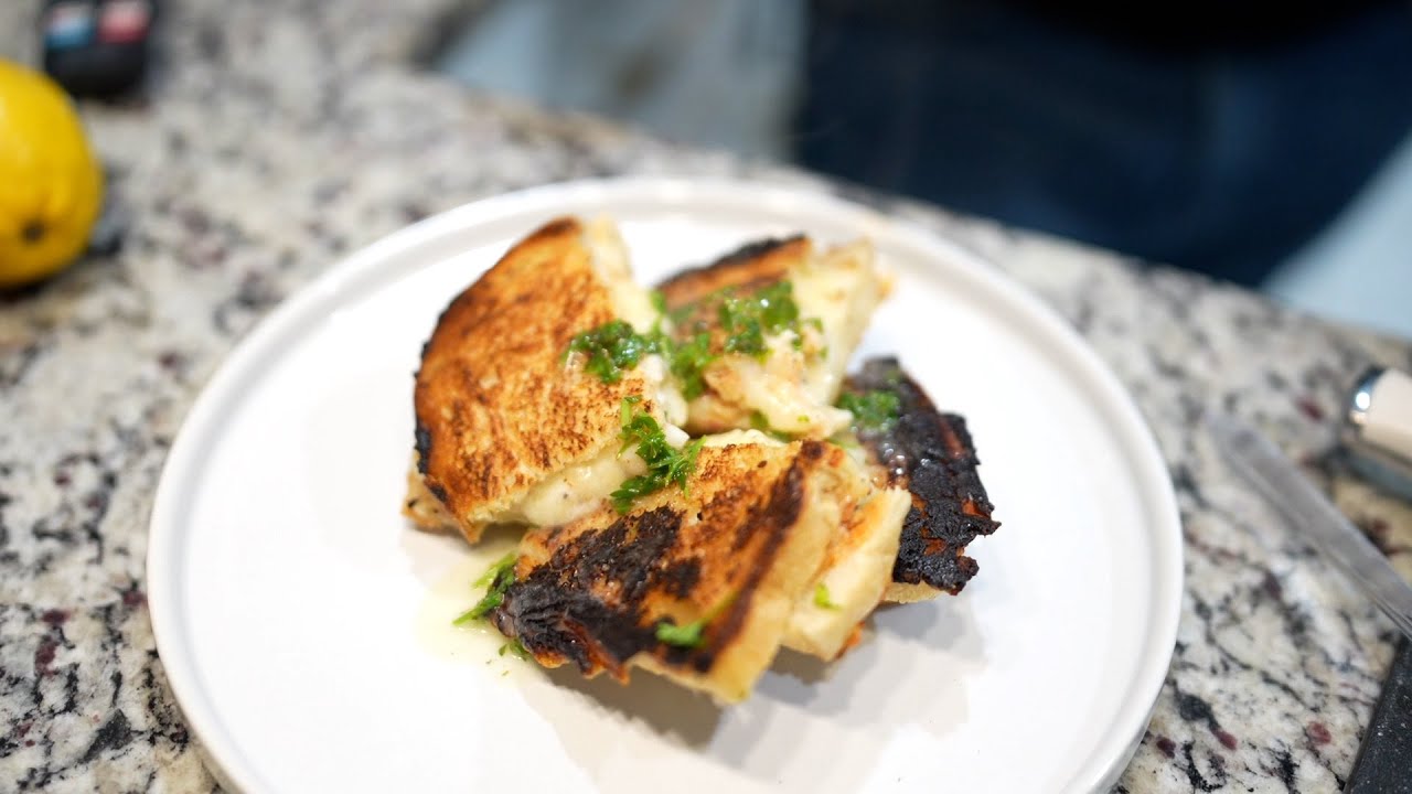 Booze & Food: Insane Lobster Grilled Cheese