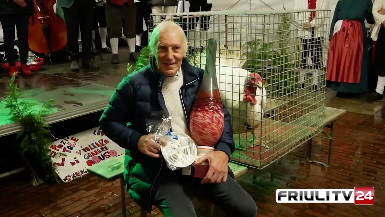 FIERA DI SANTA ELISABETTA A ROMANS D'ISONZO. LA PESATURA DEI TACCHINI GIGANTI