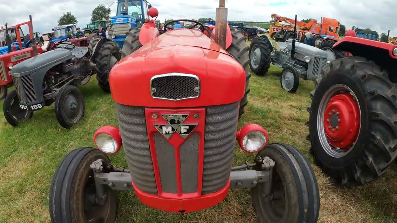 1963 Massey Ferguson 65 MK2 Multi-Power 3.3 Litre 4-Cyl Diesel Tractor (62 HP)