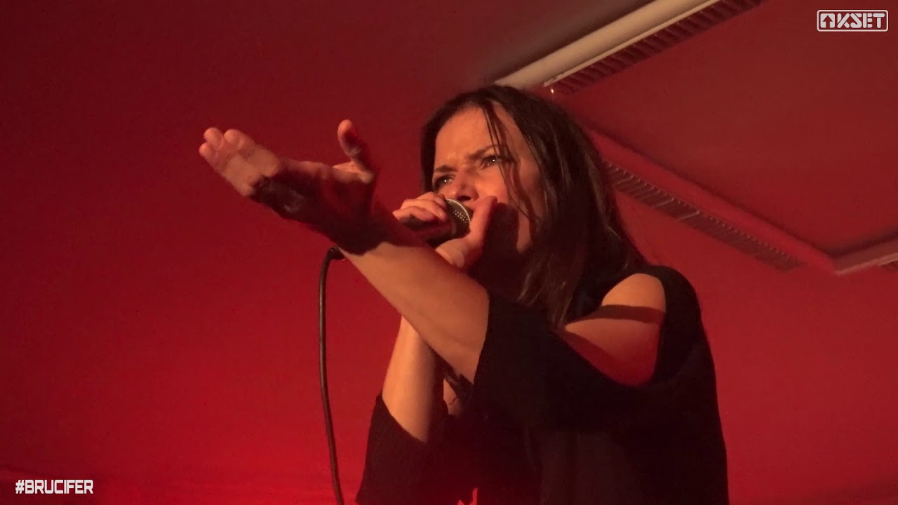 Vesna Pisarović - Dolje na koljena live@Brucošijada FER-a 2018.