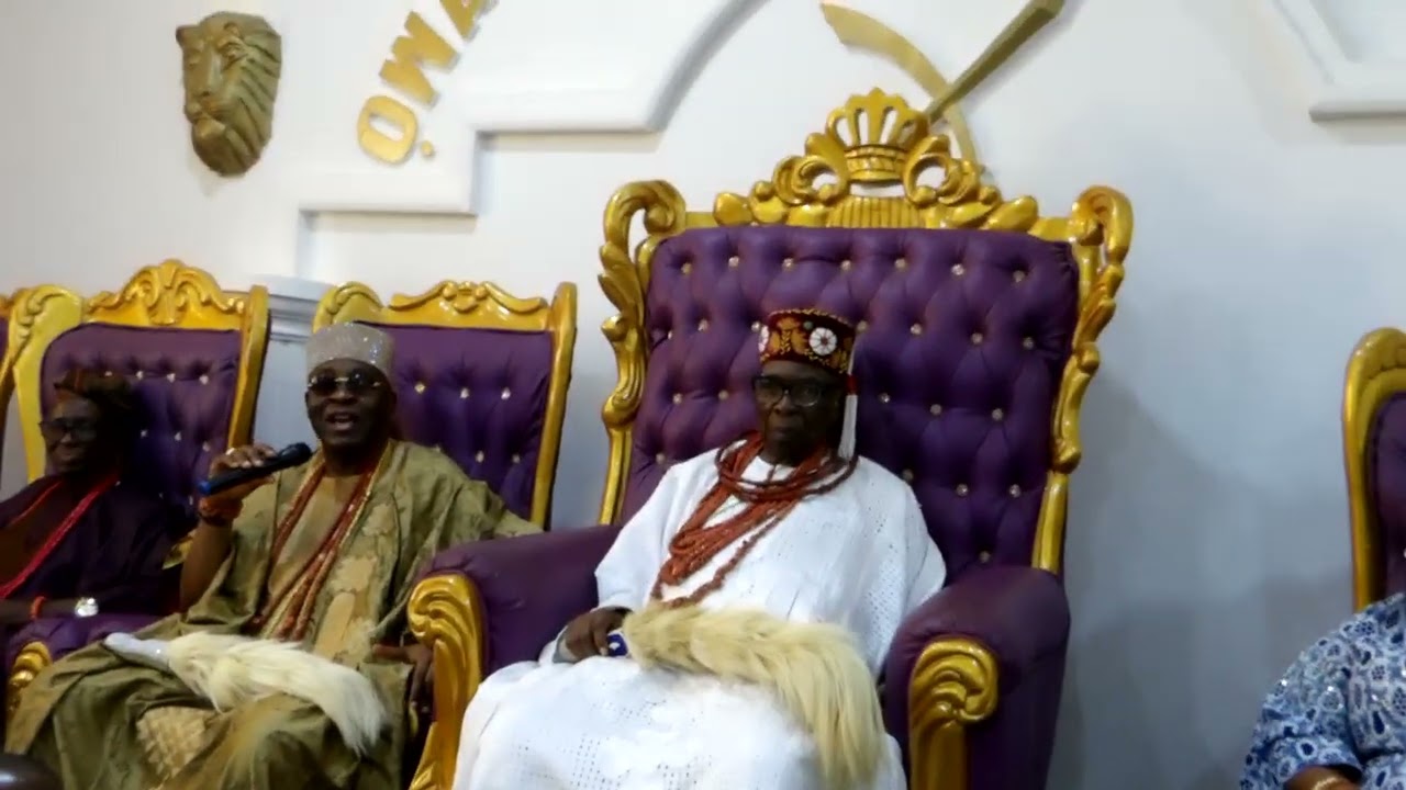 HISTORIC VISIT BY SHOUN OF OGBOMOSO TO THE OWA OBOKUN
