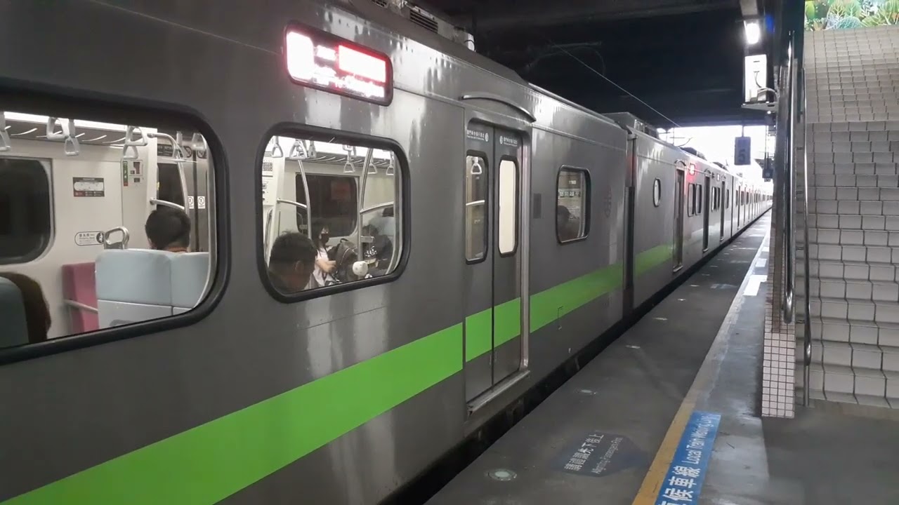 20250528@台鐵 2005次EMU900區間快車(往彰化) 樹林站開車
