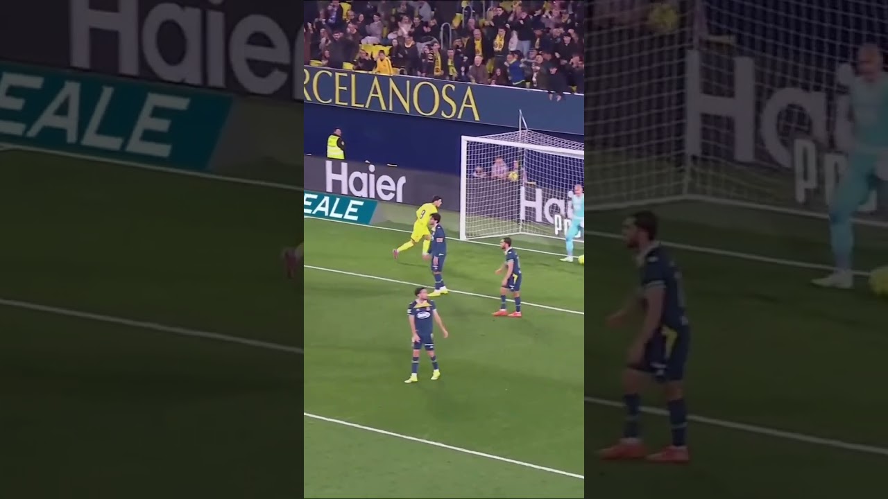 Oh l&agrave; l&agrave;, Mikau! 👑 #VillarrealEspanyol | #LaLigaHighlights
