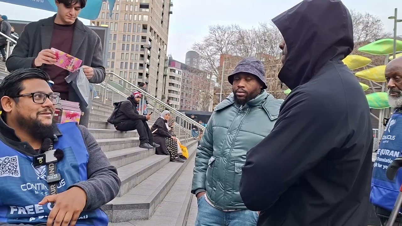 Sincere Christian Asks Honest Questions To Muslim! | Raihan | Stratford Speakers Corner 