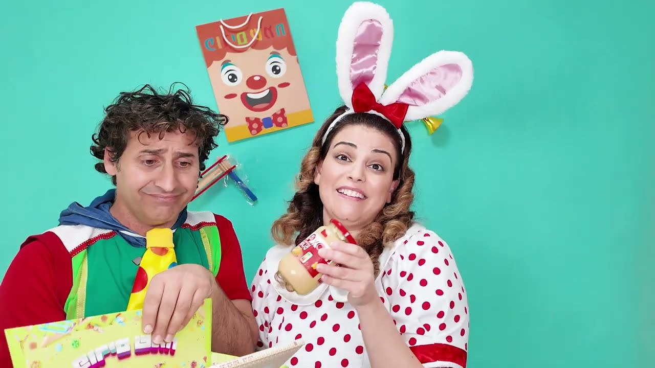 קצפת ותות מכינים משלוח מנות משונה למר מרדכי 😋#פורים #סרטוניםלילדים  #יוטיובלילדים 