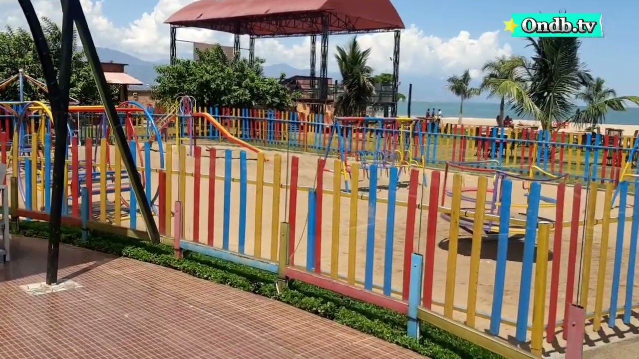 UZURI BEACH  BRND
