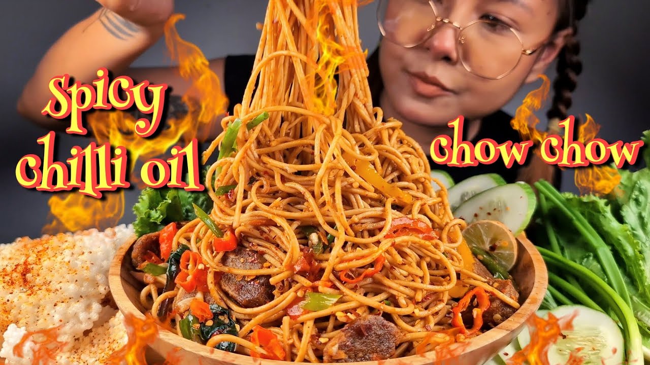 COOKING & EATING SPICY CHILLI OIL CHOWMEIN WITH BHOOTJOLOKIA | BIG BITES SPICY NOODLES EATING VIDEO 
