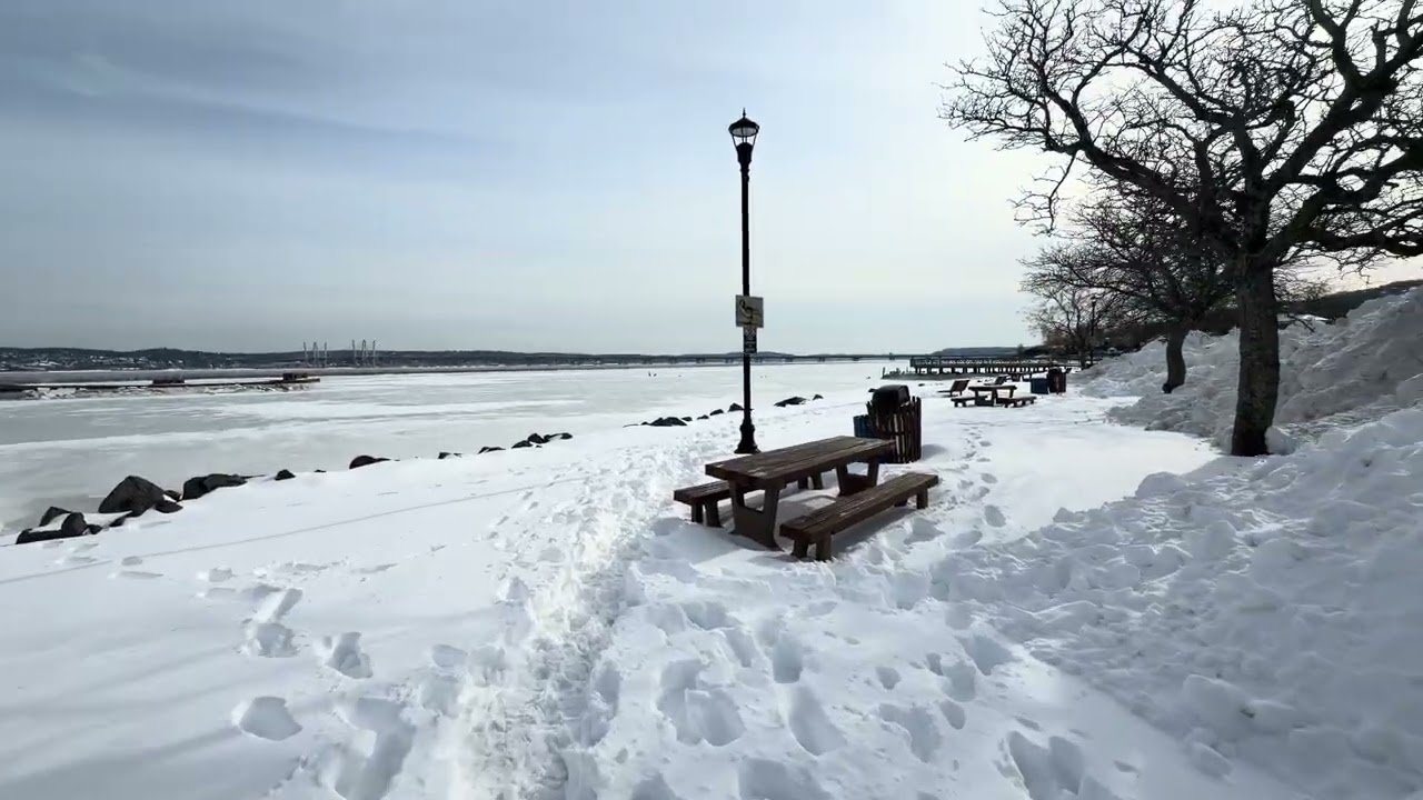 Hudson River completely frozen after monster snow storm ( Niack memorial park )