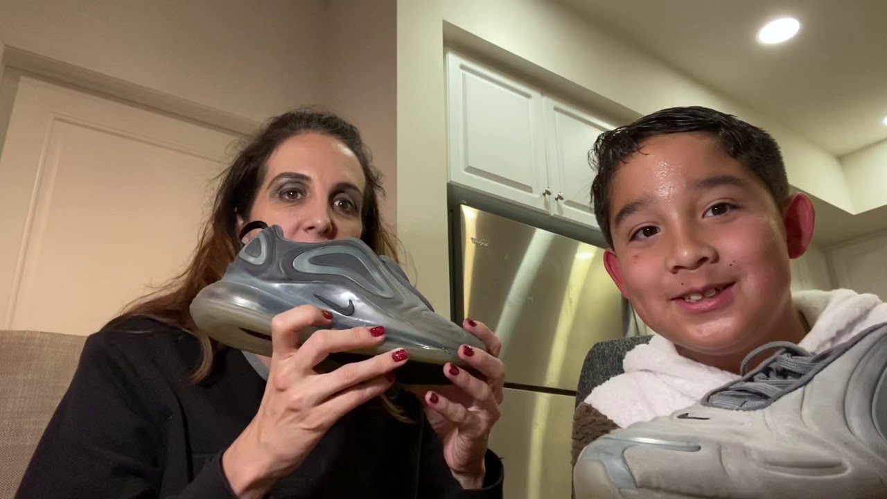We Pop Nike AirMax 720s