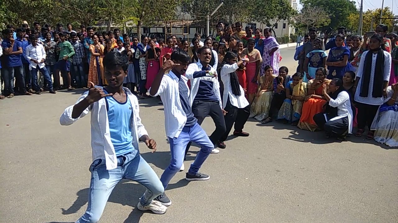 Flash mob by EEE GANG in CECC