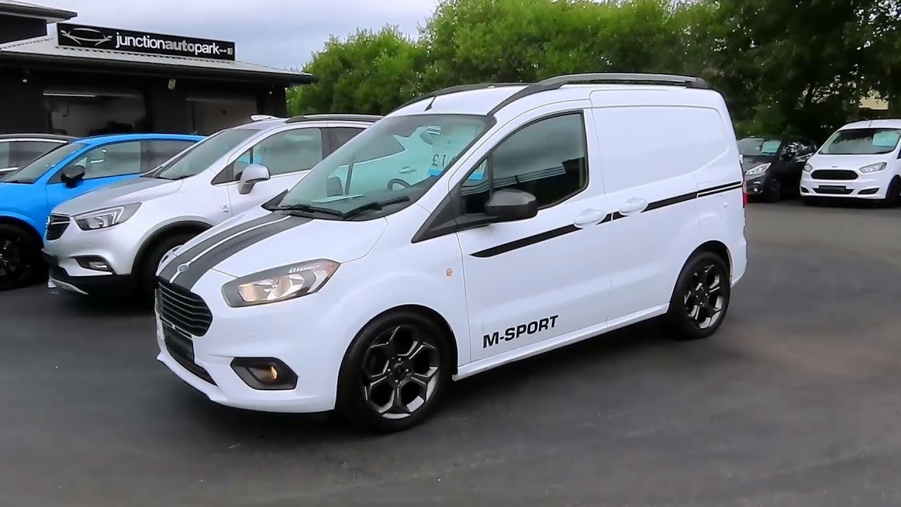 2018 Ford Transit Courier 1.5 TDCI Sport - Start up and full vehicle tour