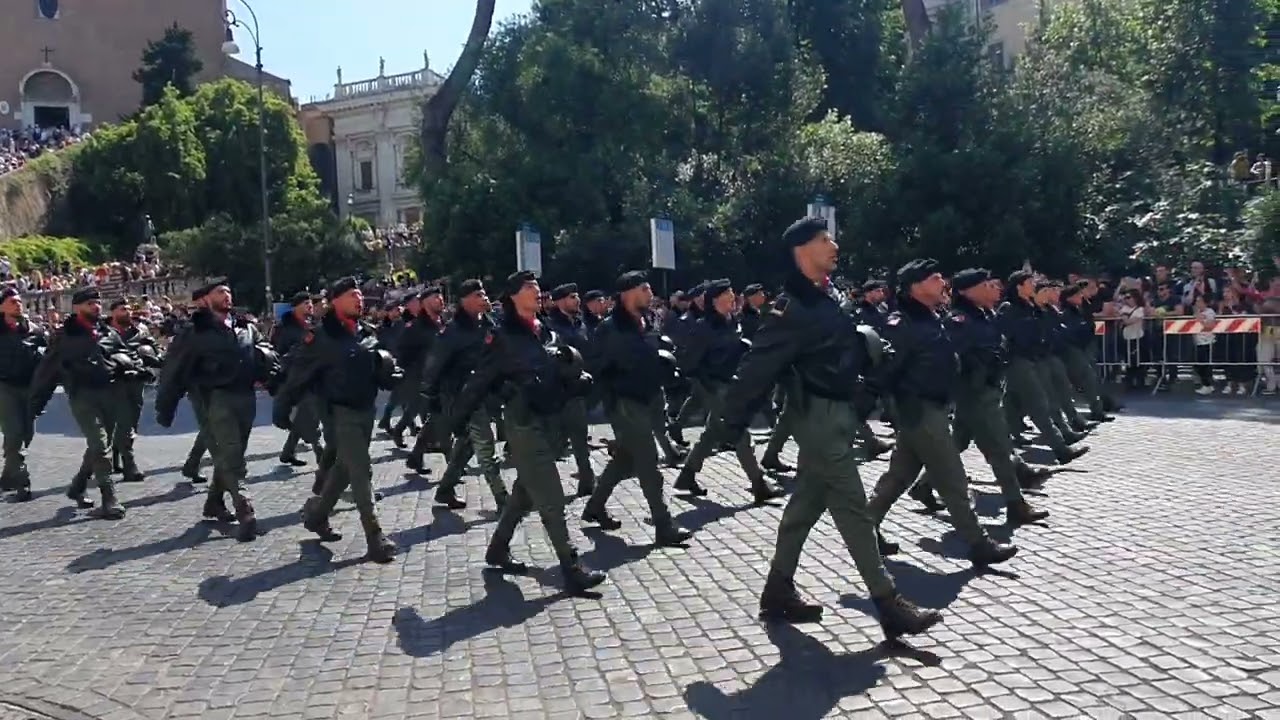 2 giugno 2023-  Parata militare: I Carristi