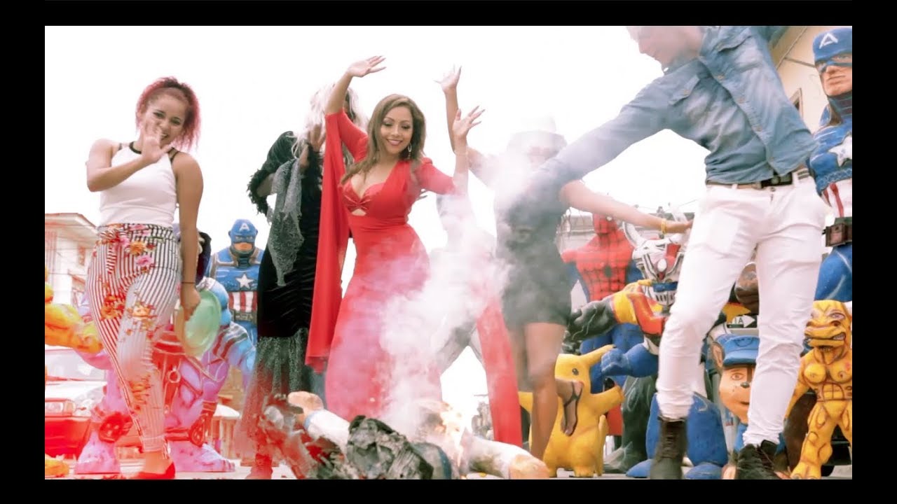 Que se vaya el año viejo - Nathaly Silvana (Video Oficial)