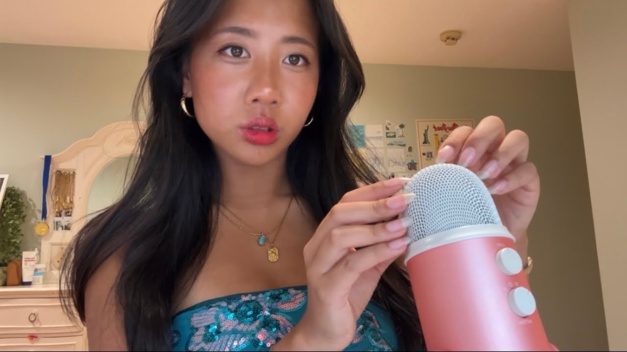 ASMR SPIDERS CRAWLING UP YOUR BACK 🐬