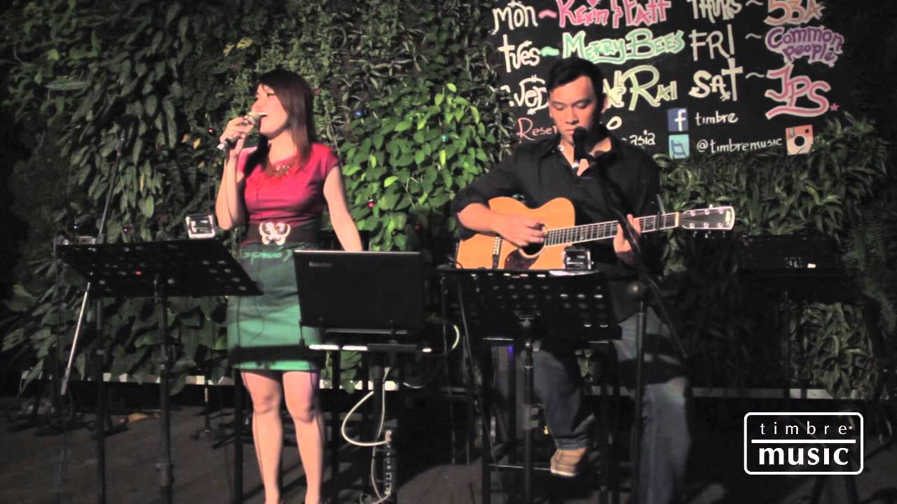 Mariah Carey - All I Want For Christmas Is You (Merry Bees Cover)