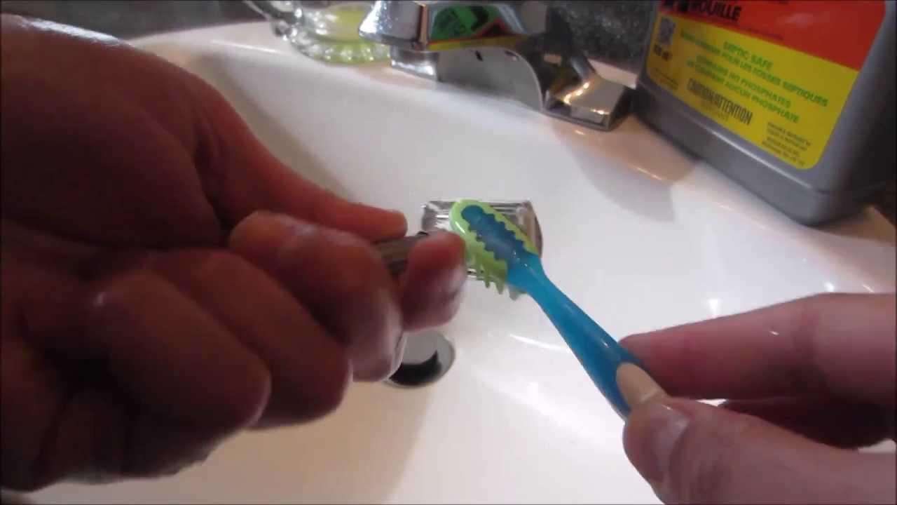 How I sanitize and revamp a Vintage Razor - Gillette Fat Boy from 1961