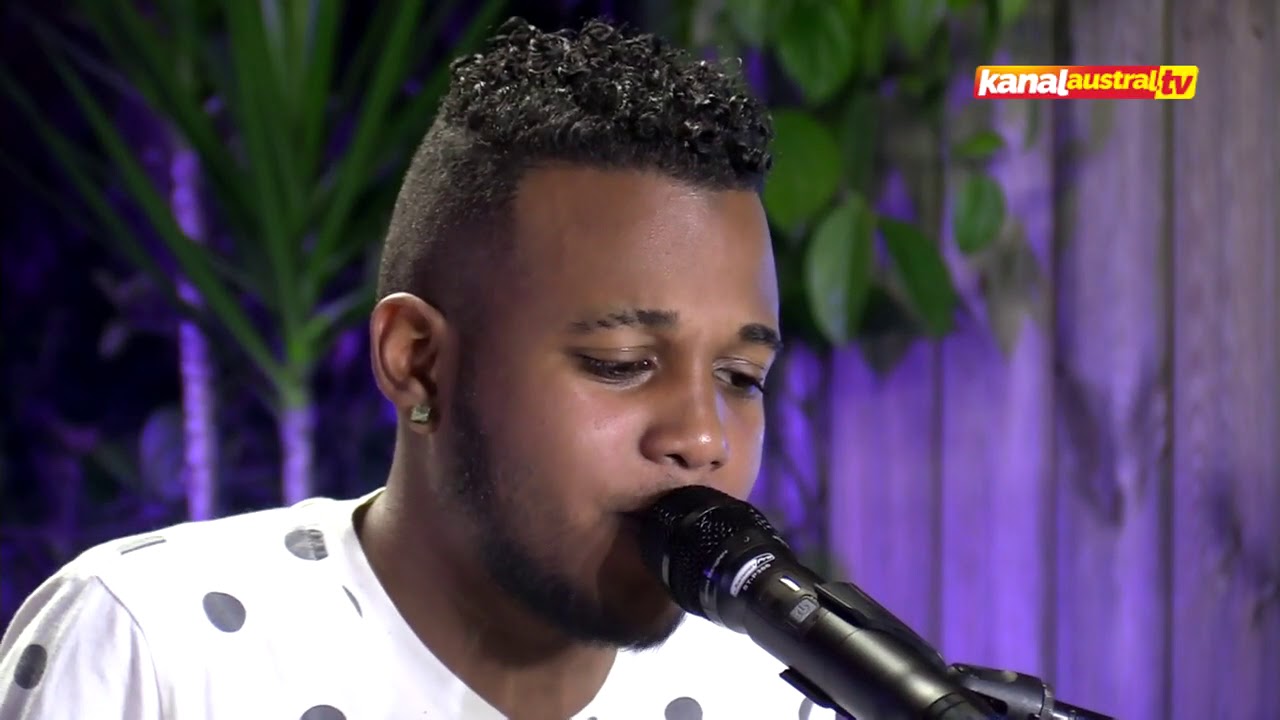 OLivier BRIQUE en live bassin la boue chez KANAL AUSTRAL
