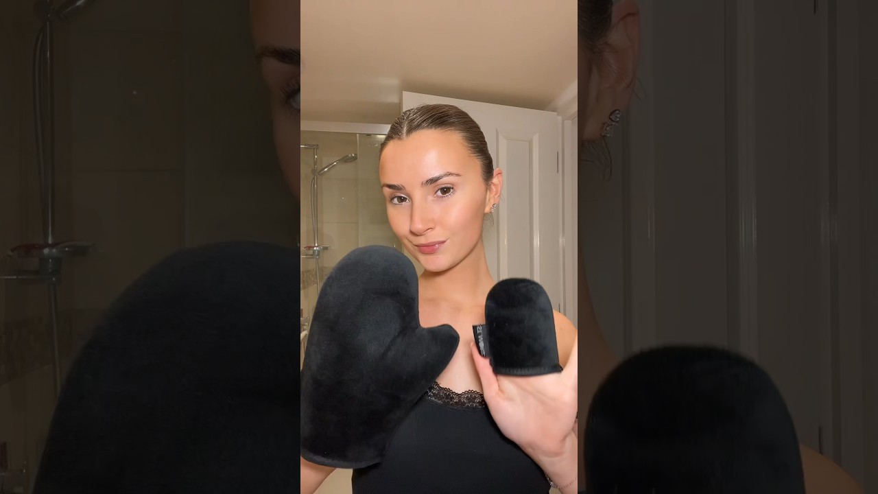 My go to tan routine!!! 🤩 Using St Moriz tanning mousse