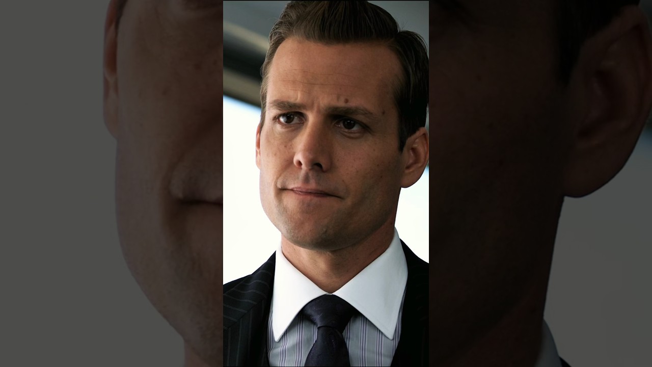 Mike didn't even hesitate!  #suits #harveyspecter #tvshow