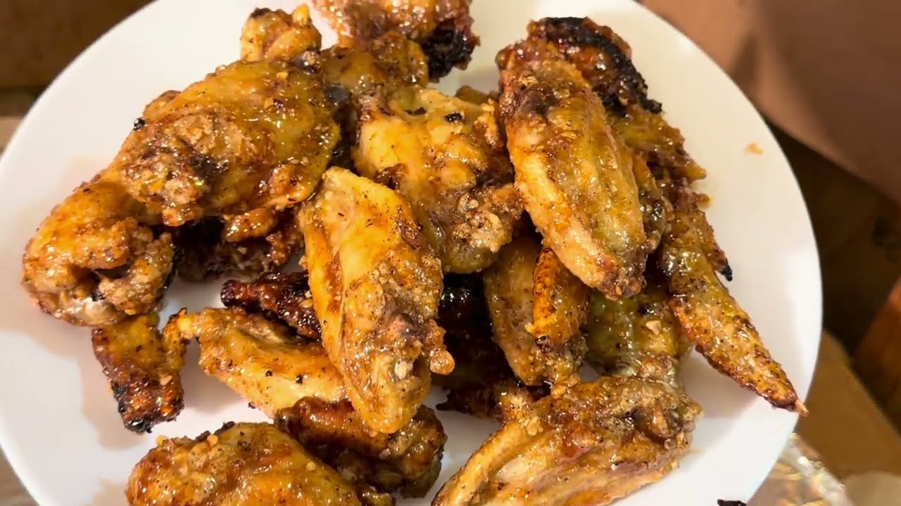 Fish Sauce Wings - Cánh Gà Chiên Nước Mắm