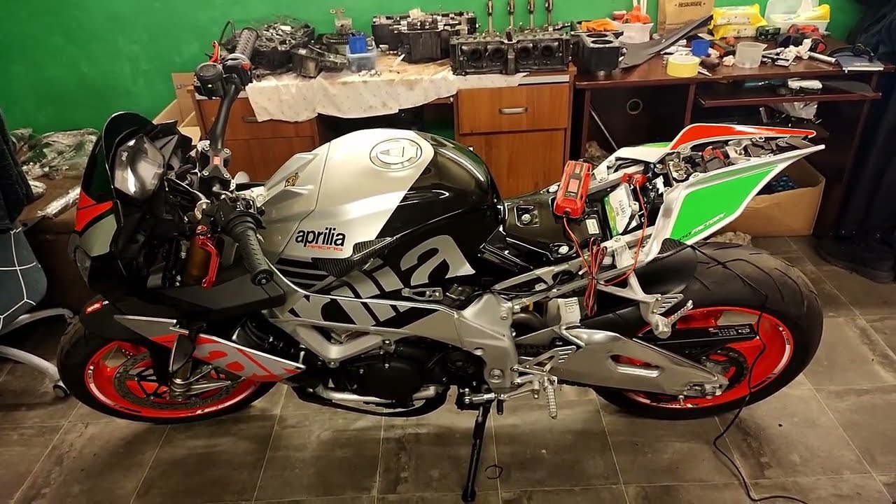 Aprilia Tuno V4 Valve Clearance Adjustment