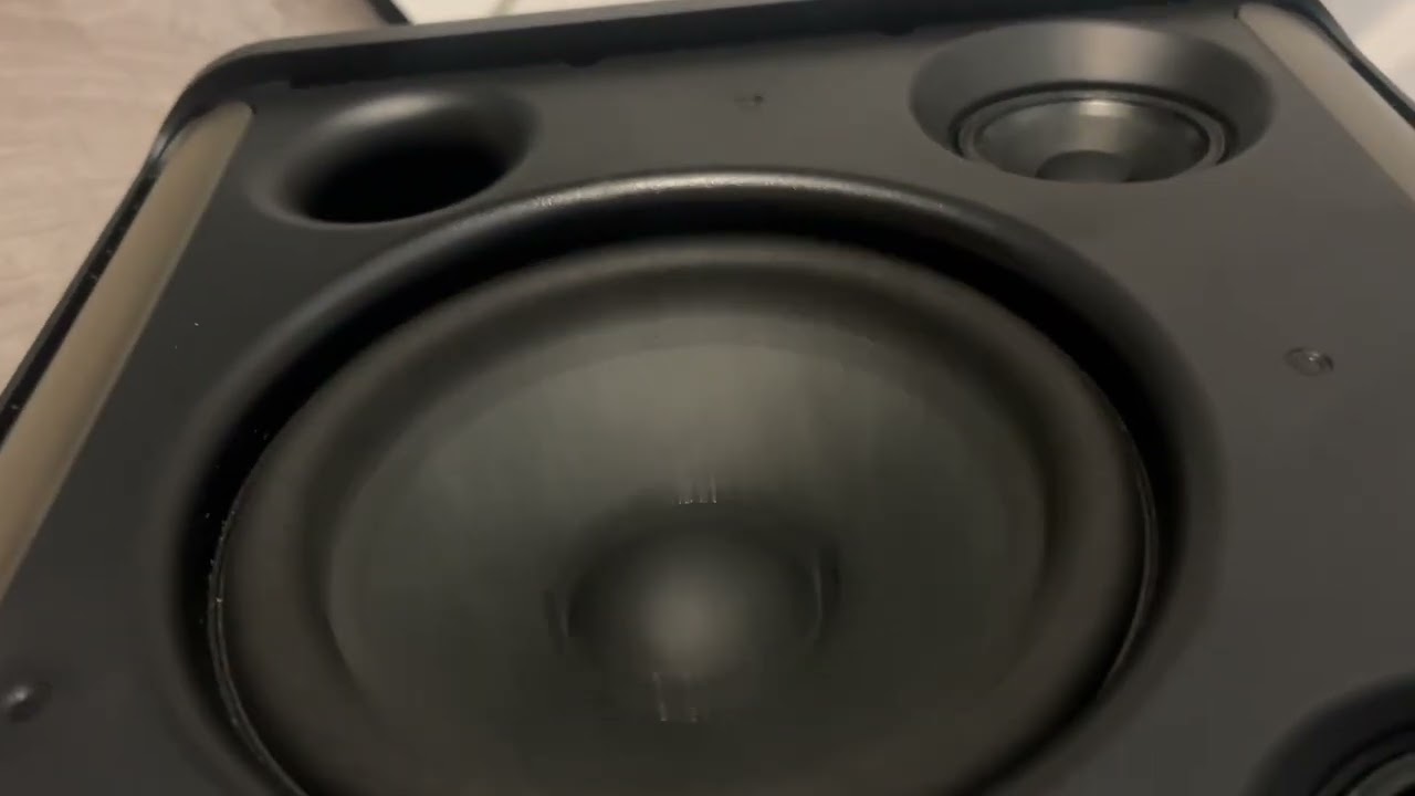 LG XBoom Stage 301  |  Bass Test 😳