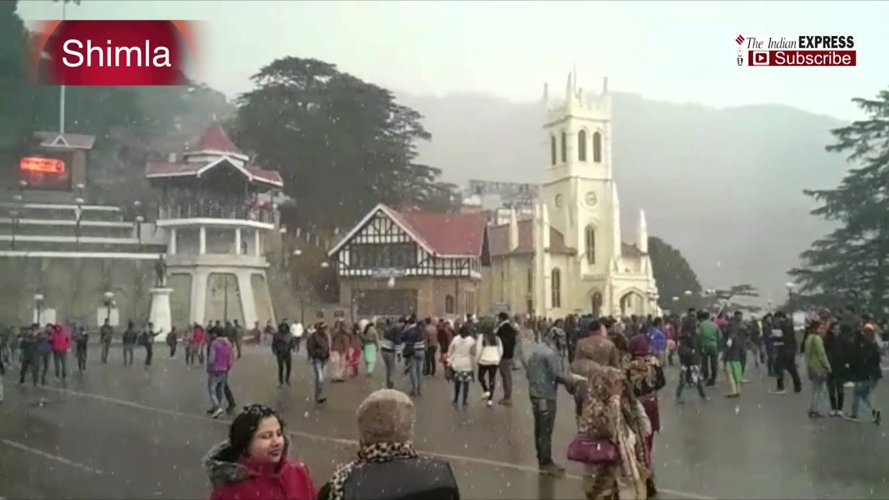 Shimla Snowfall 2016: Visuals Of Tourists Enjoying The Snow