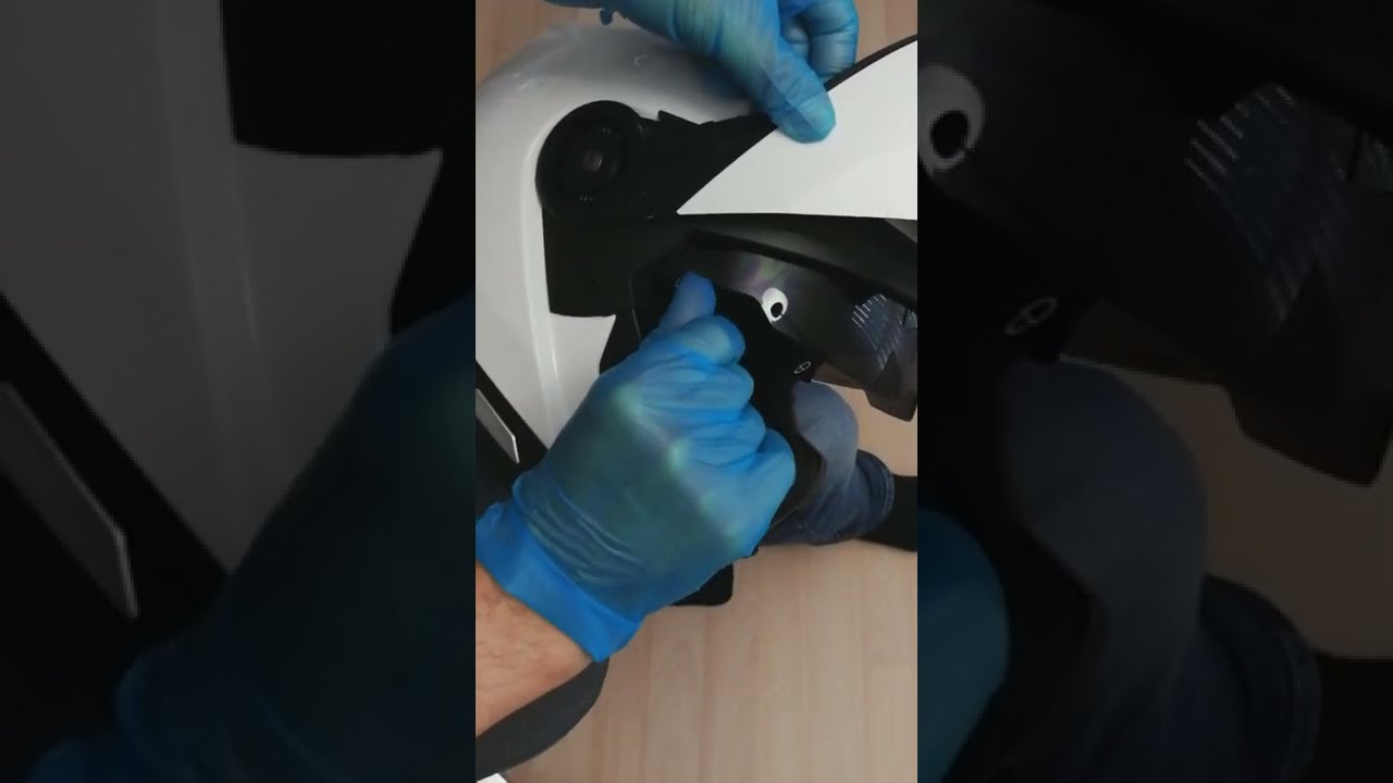 Schuberth C5 Klapphelm, Sonnenblende ausbauen, Sonnenvisier ausbauen
