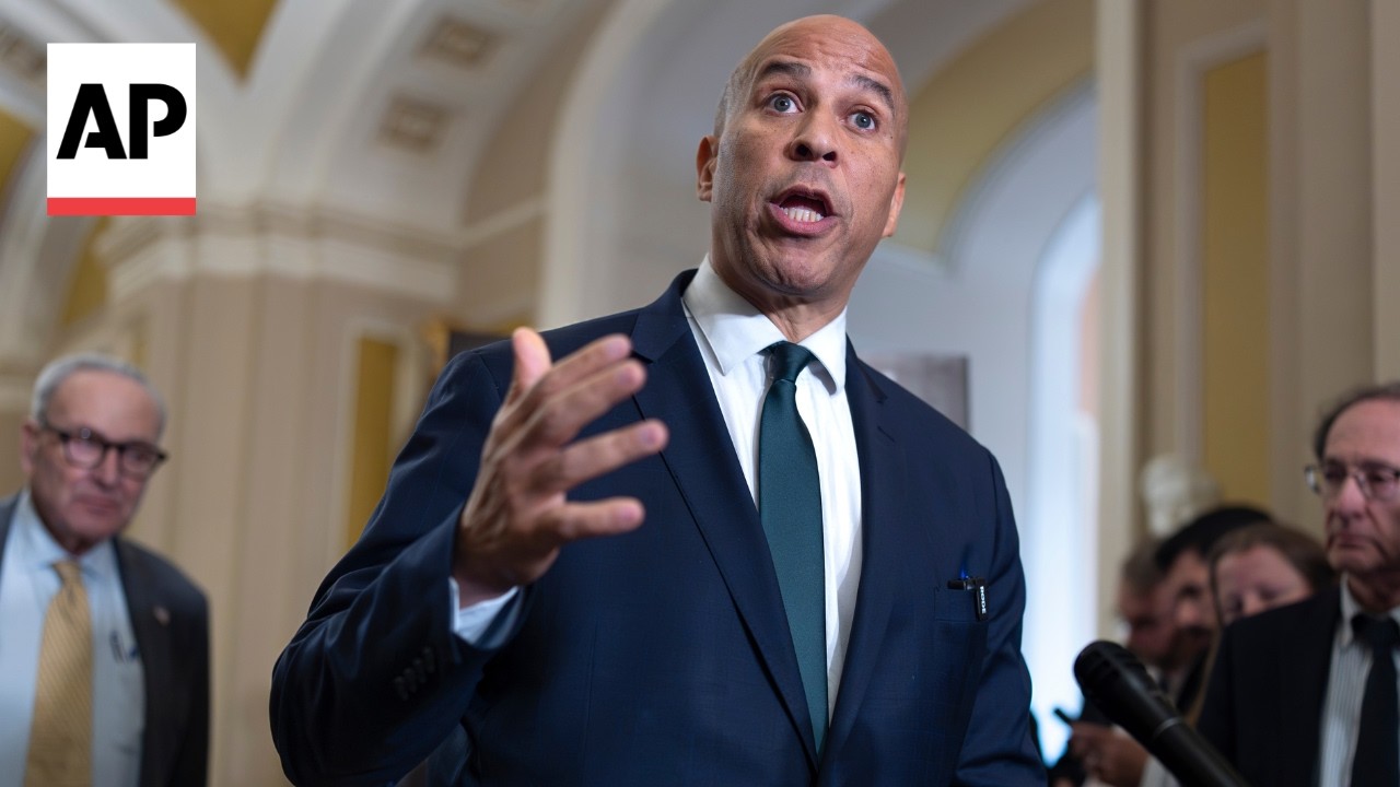 Cory Booker says Kristi Noem should be 'held to account' for the contracting