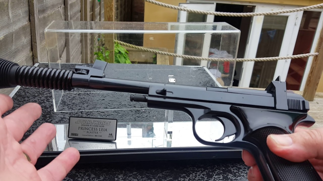 Master Replicas Princess Leia Blaster New Hope