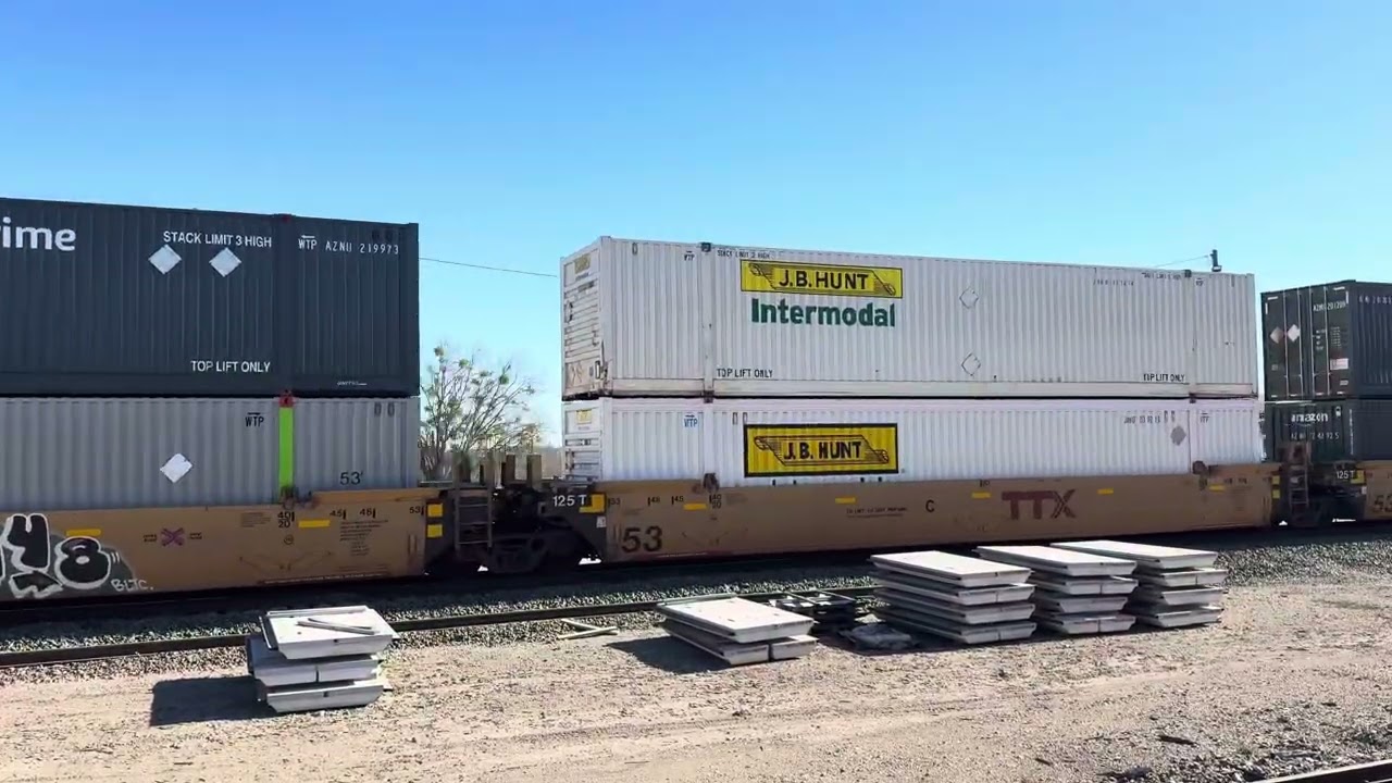 Northbound BNSF stack train 12/29/25 in Krum, Texas.